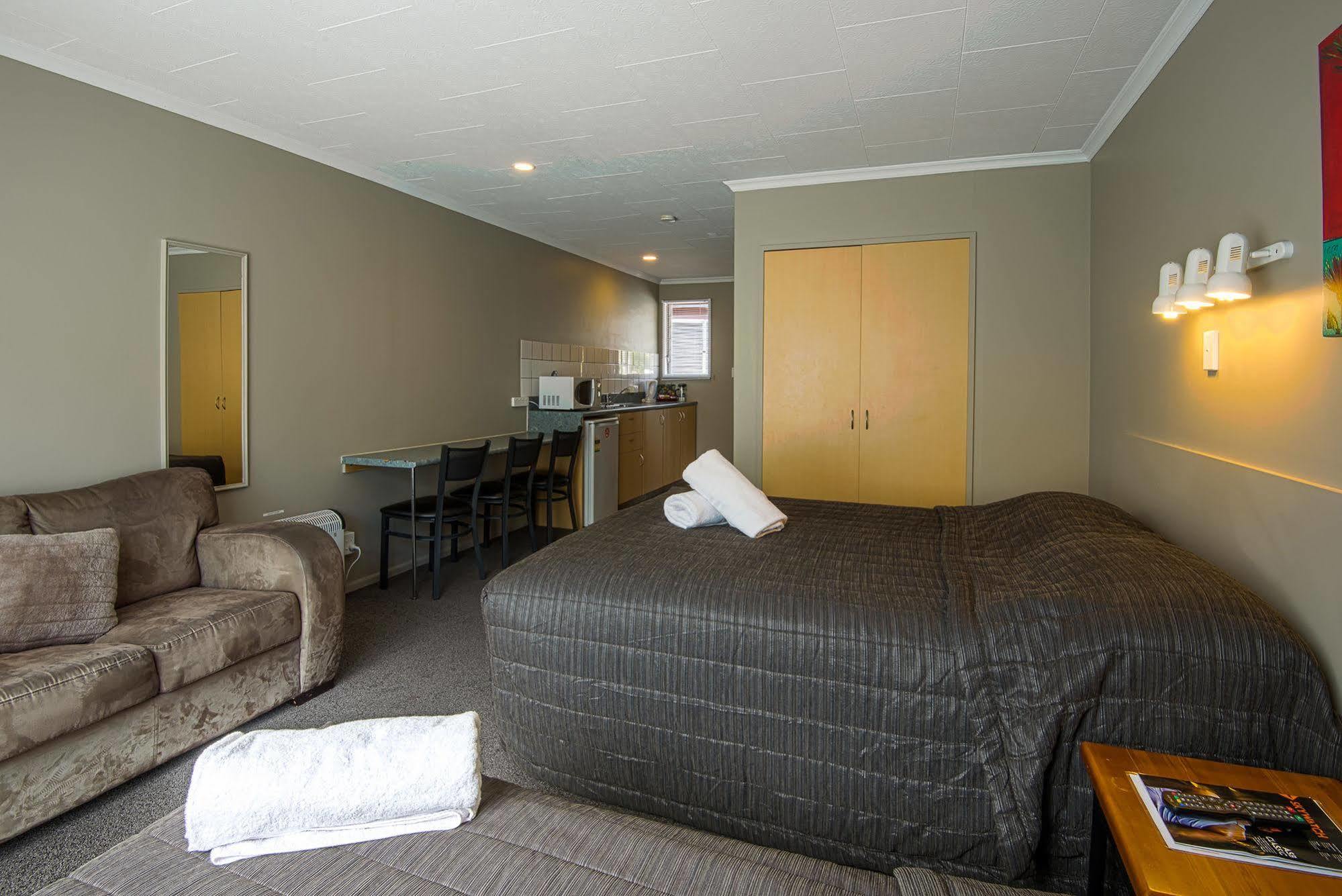 Manuka Crescent Motel Ванака Екстер'єр фото