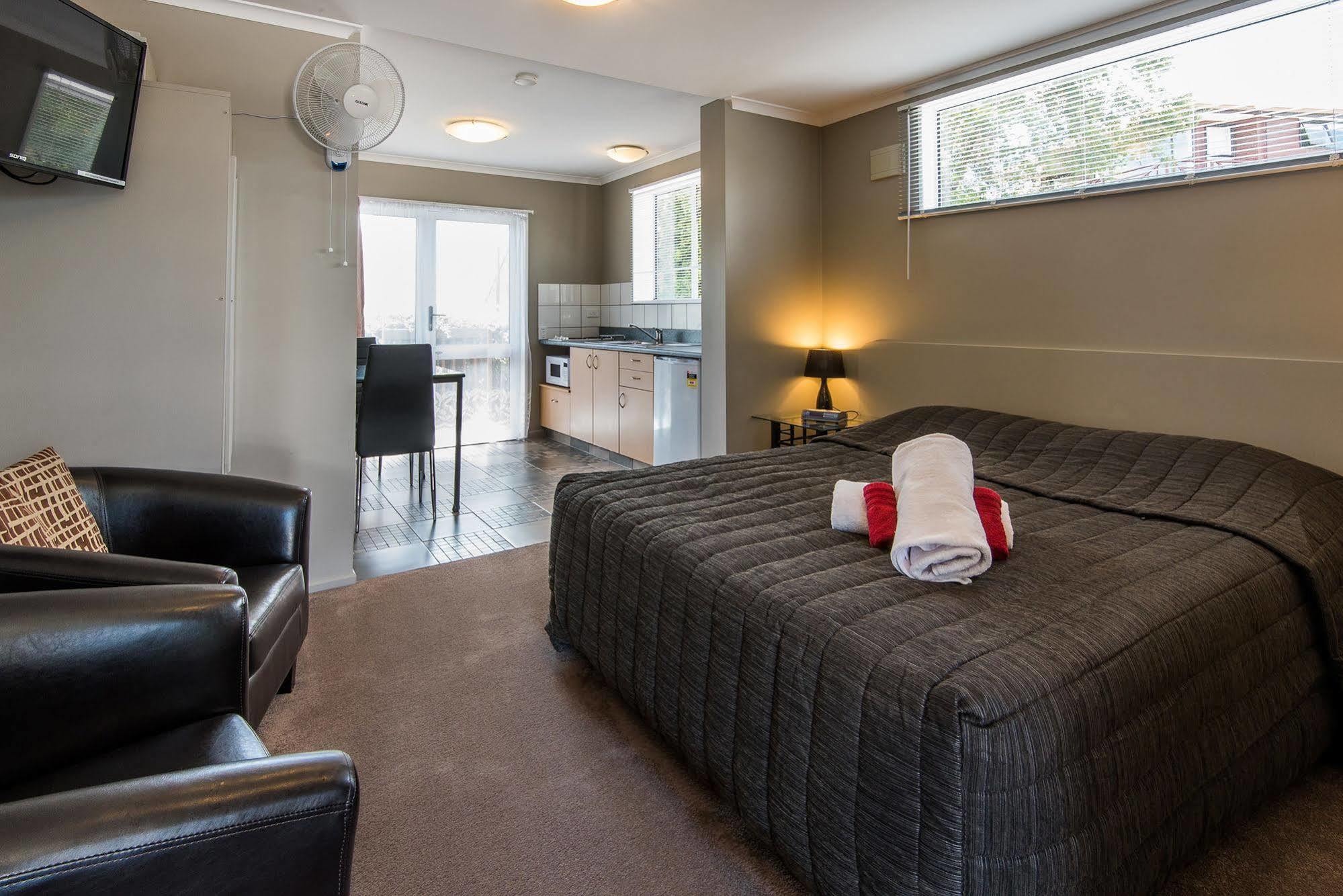 Manuka Crescent Motel Ванака Екстер'єр фото